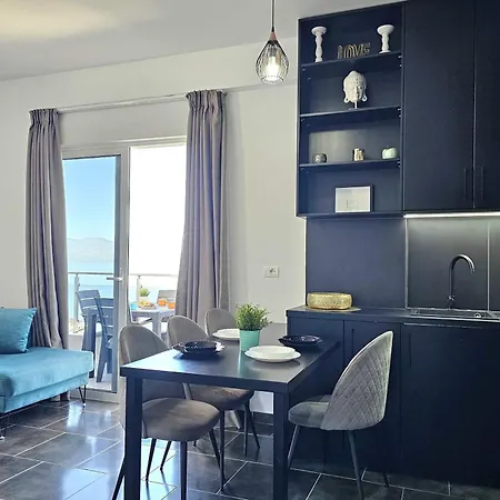 Christine Sunny Corner 004 /w Sea View Balcony - Happy Apartment *